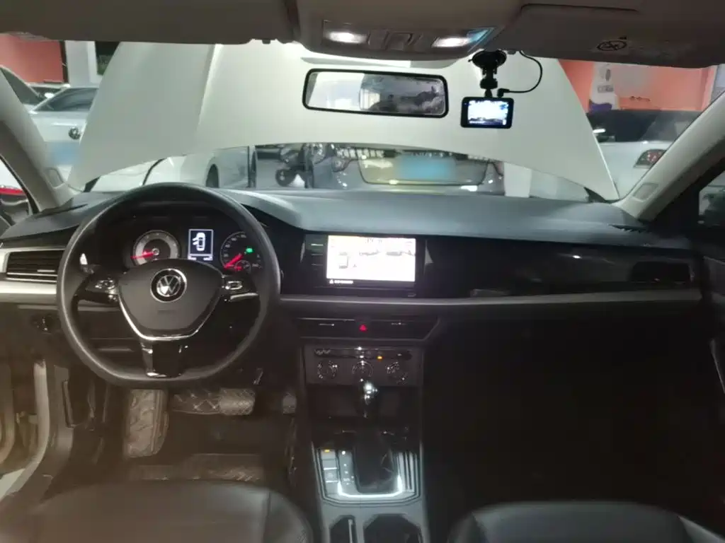 Volkswagen Lavida — миниатюра 10