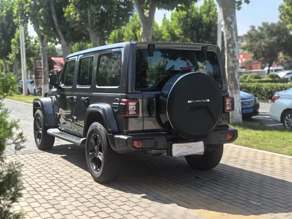 Jeep Wrangler — миниатюра 5