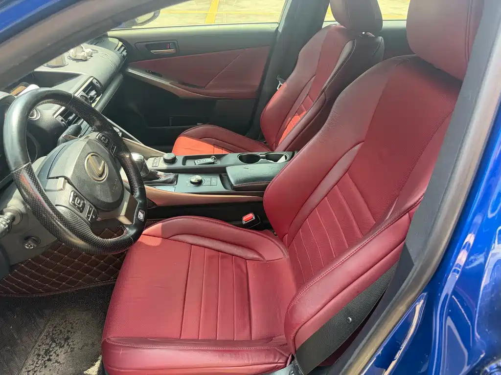 Lexus IS — миниатюра 7