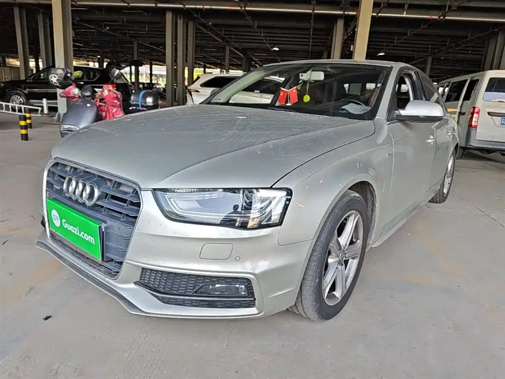 Audi A4L 2015