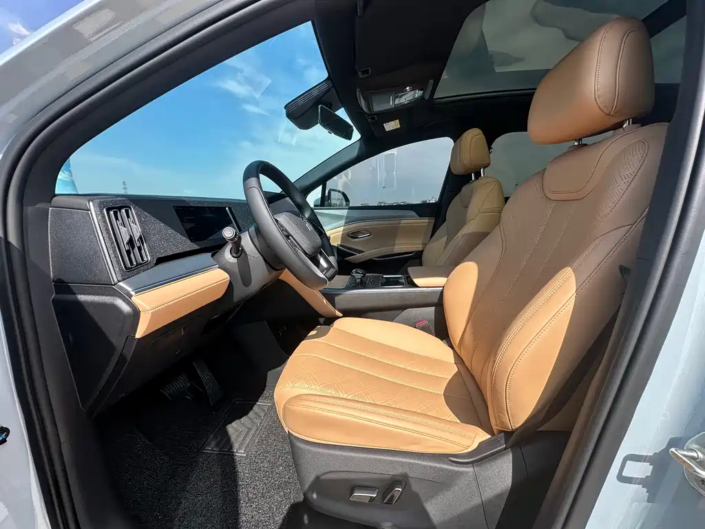 BYD L DM-i — миниатюра 11