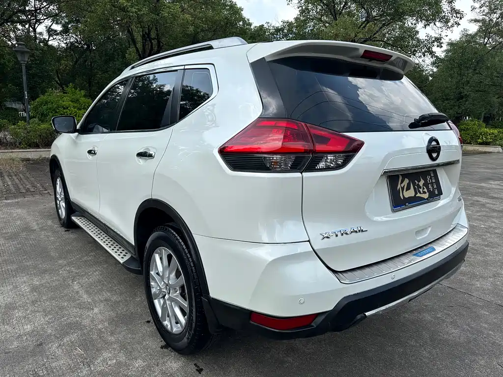 Nissan X-Trail — миниатюра 12