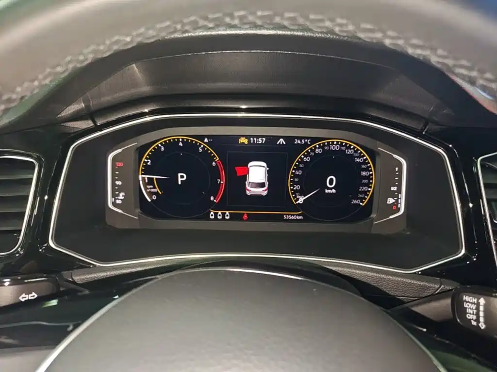 Volkswagen T-Roc — миниатюра 12