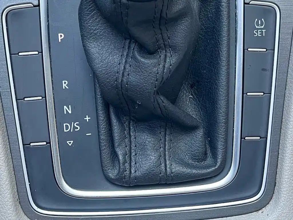 Volkswagen Golf — миниатюра 18