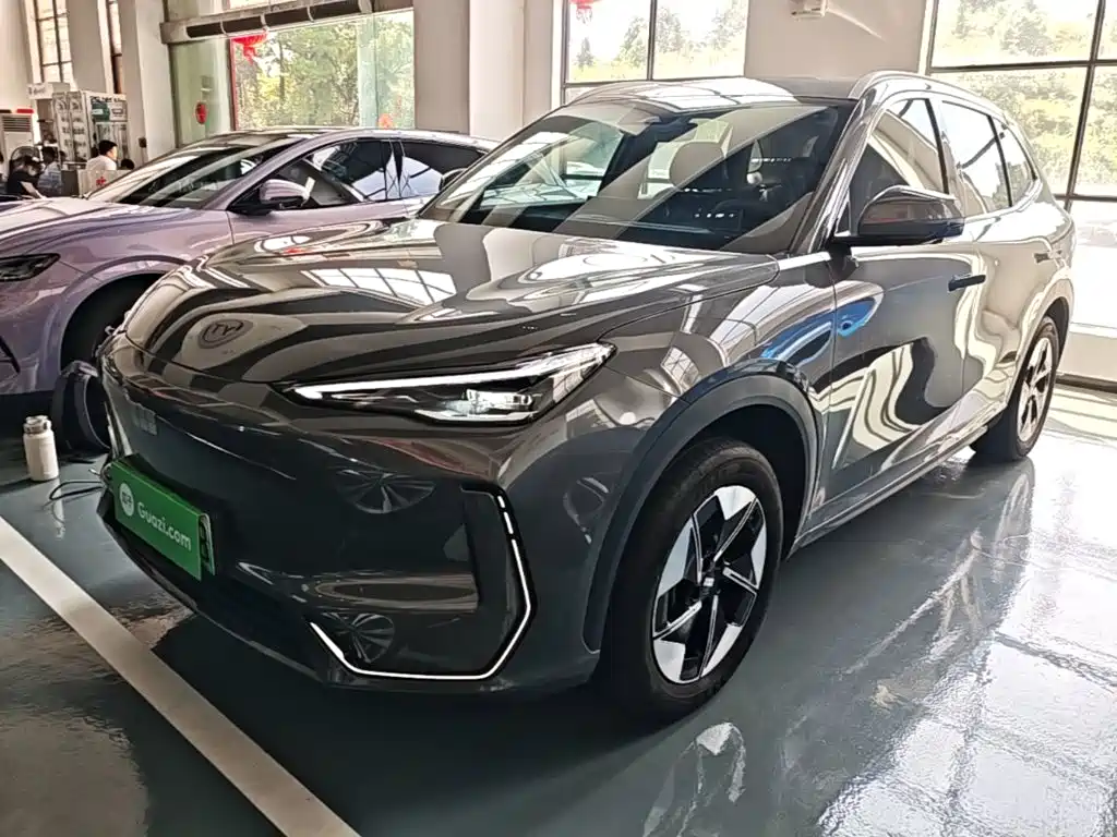 Geely Galaxy Galaxy E5