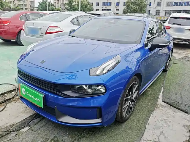 2020 Lynk & Co 03