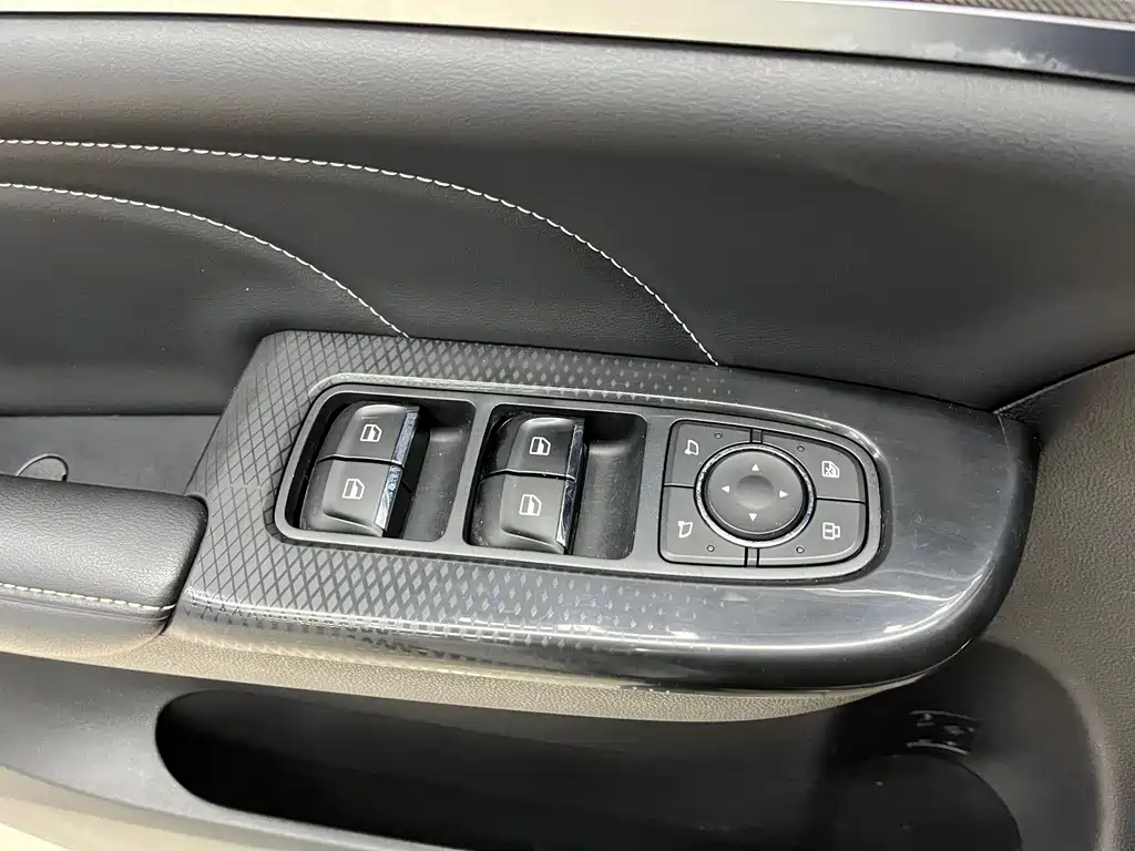 Haval M6 2021 — фото 16