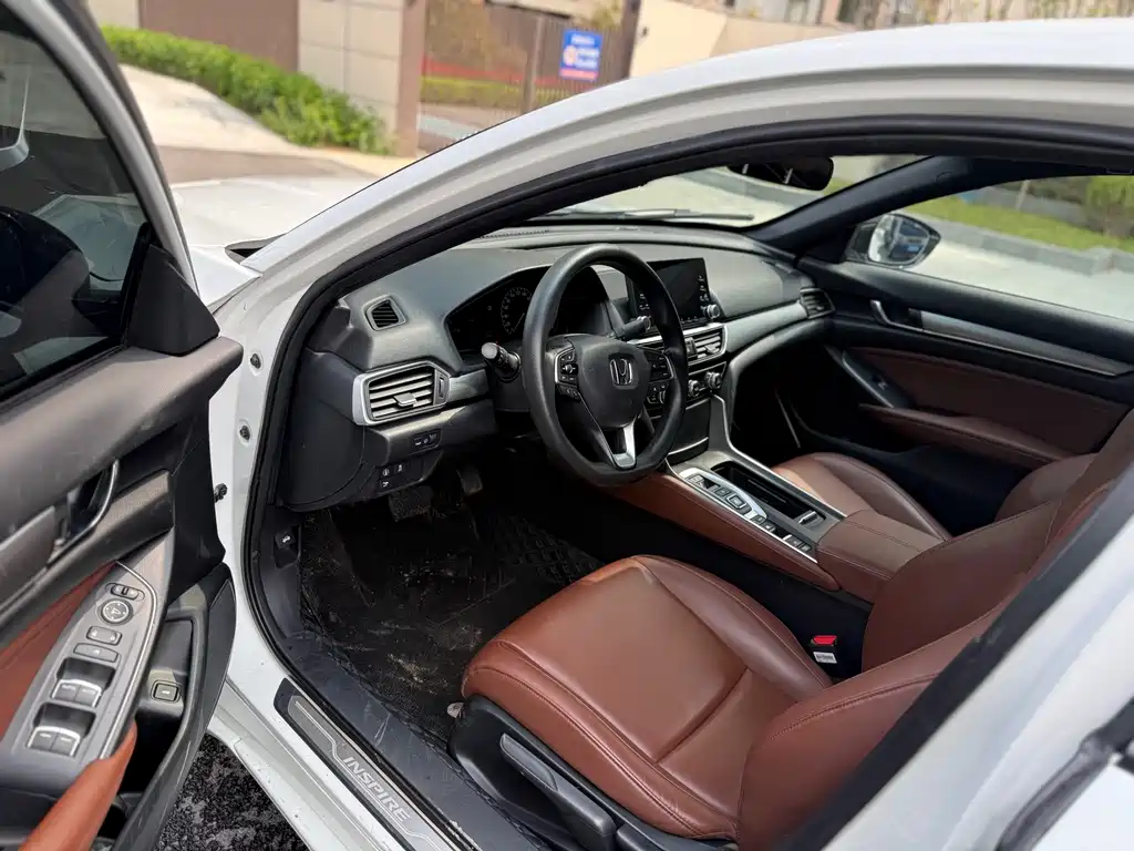 Honda Inspire 2022 2.0L