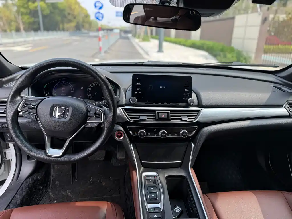 Honda Inspire 2022 2.0L