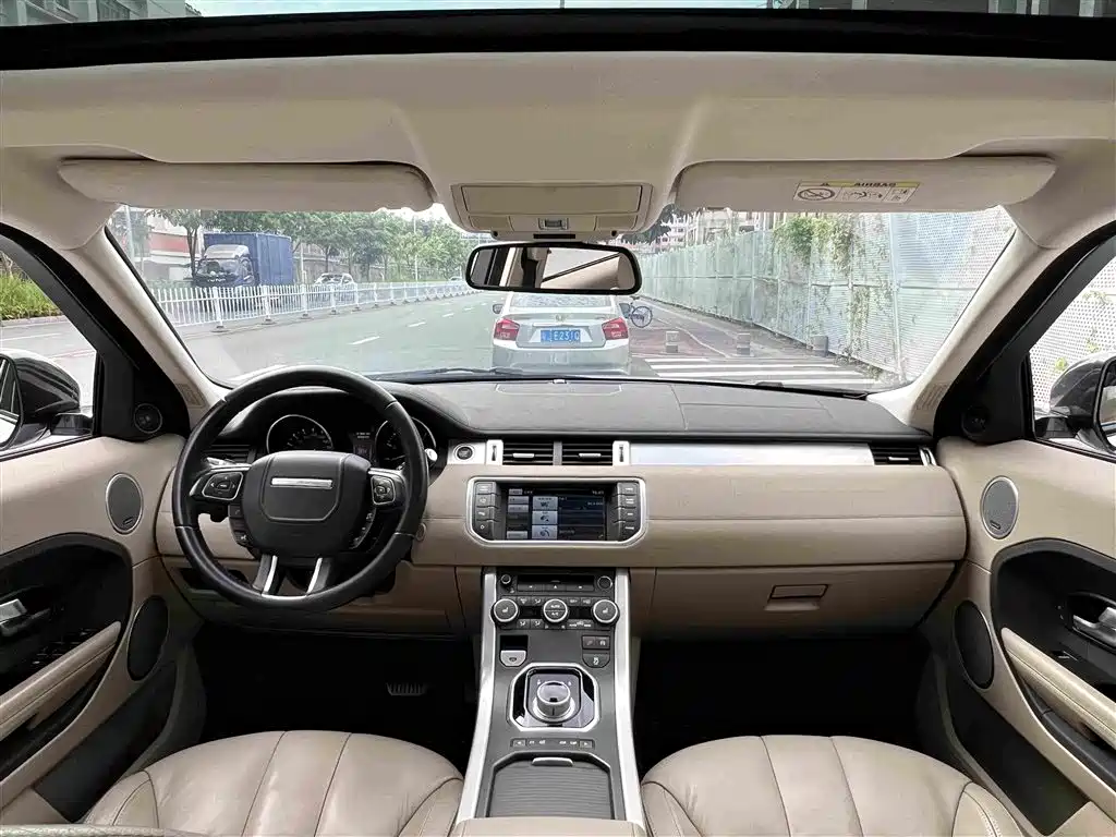 Land Rover Evoque (Import) — миниатюра 11
