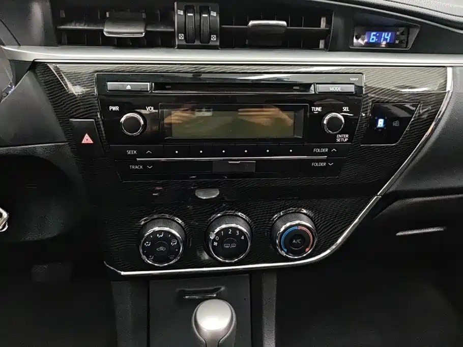 Toyota Corolla — миниатюра 13