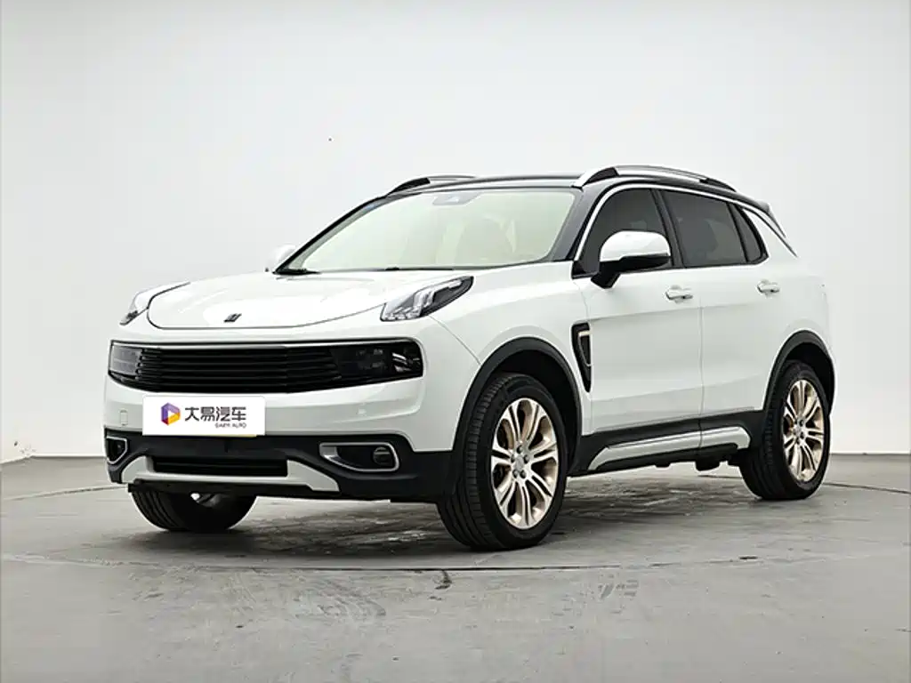 Lynk & Co 01