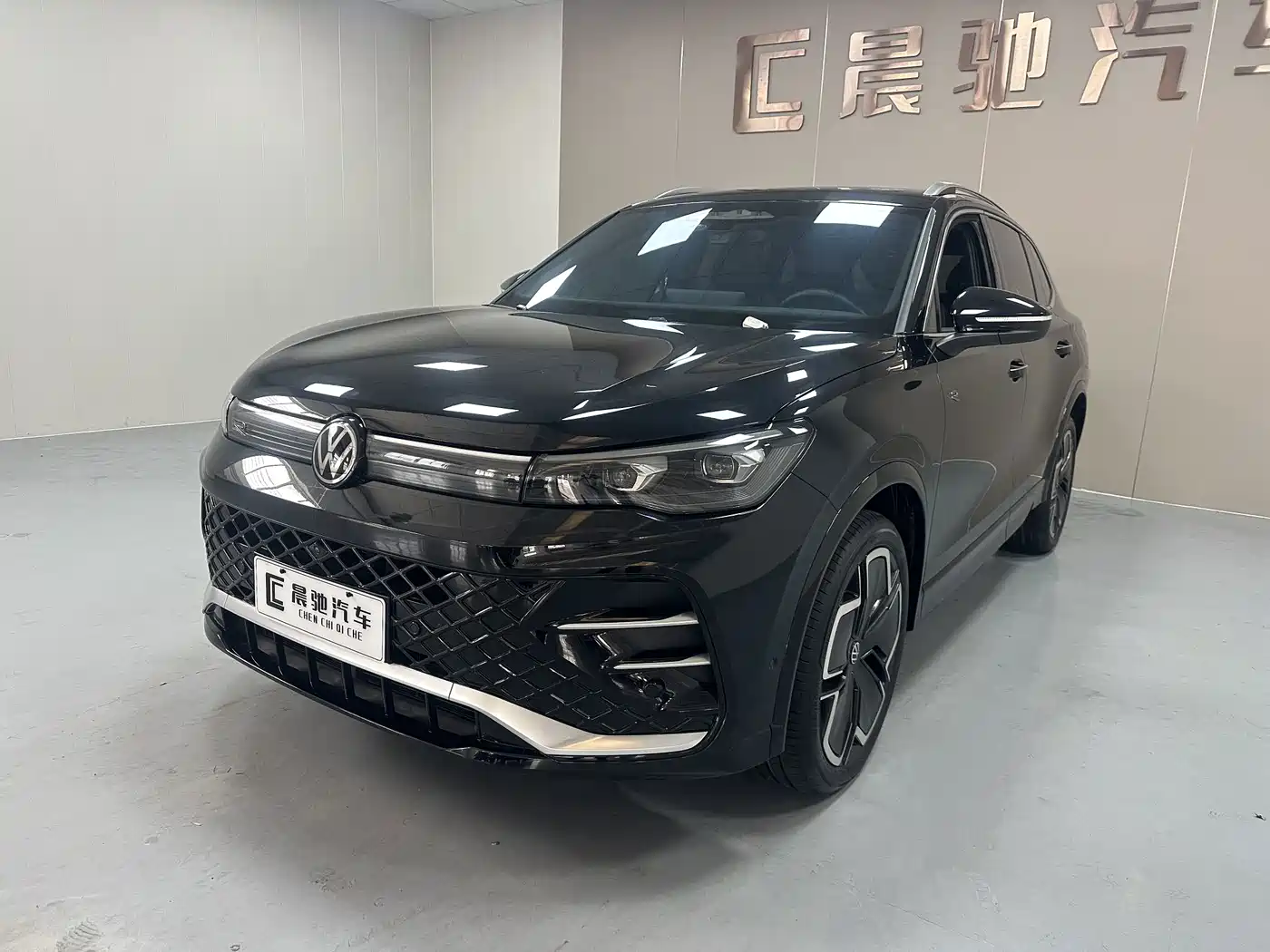途观L 2024款 PRO 380TSI 四驱R-Line智尊版 2025