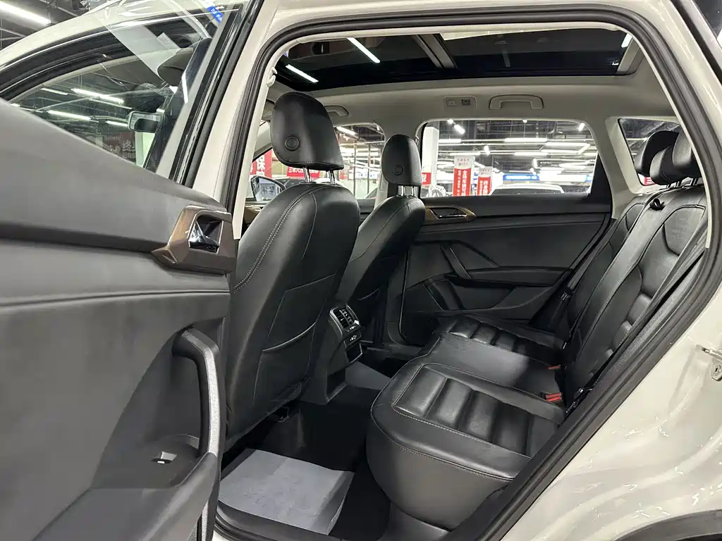 Volkswagen Tharu — миниатюра 18