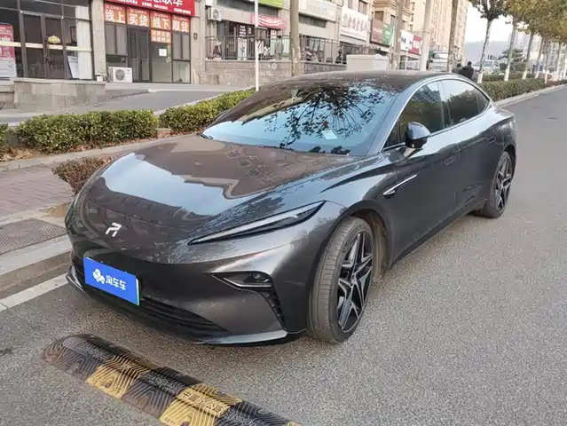 RISING AUTO FEIFAN F7 2023