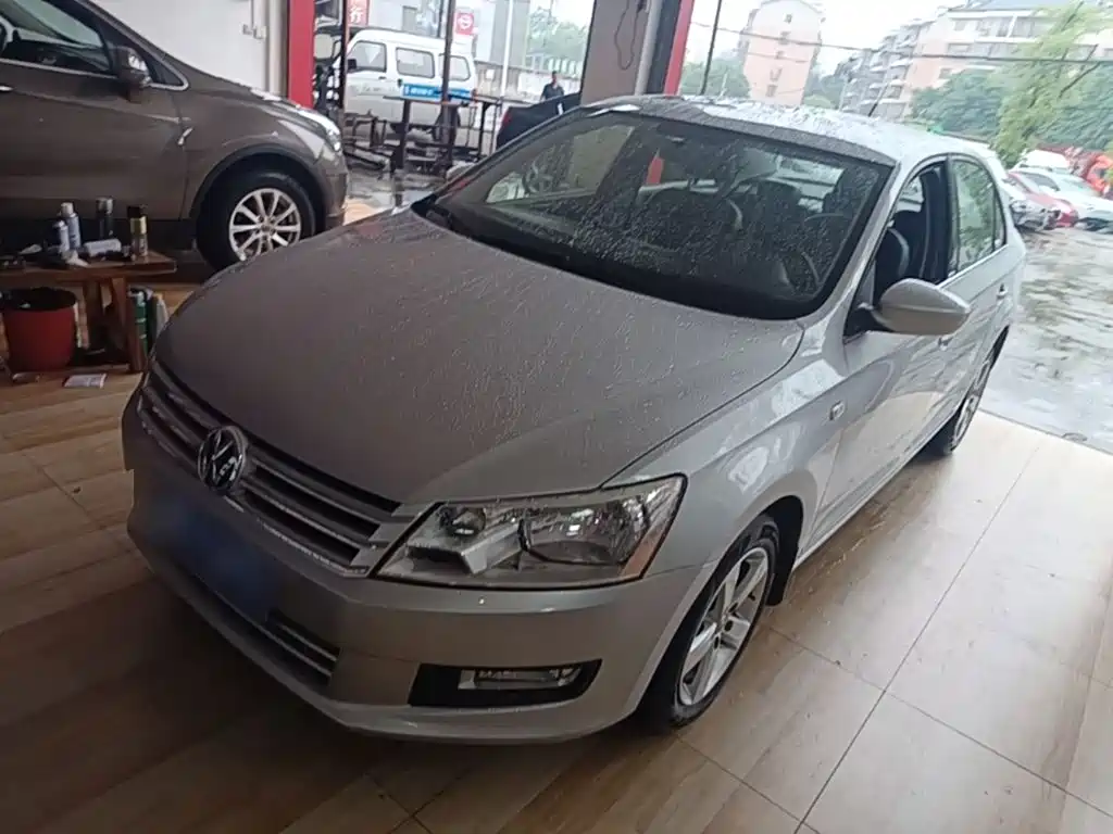 Volkswagen Santana 2016