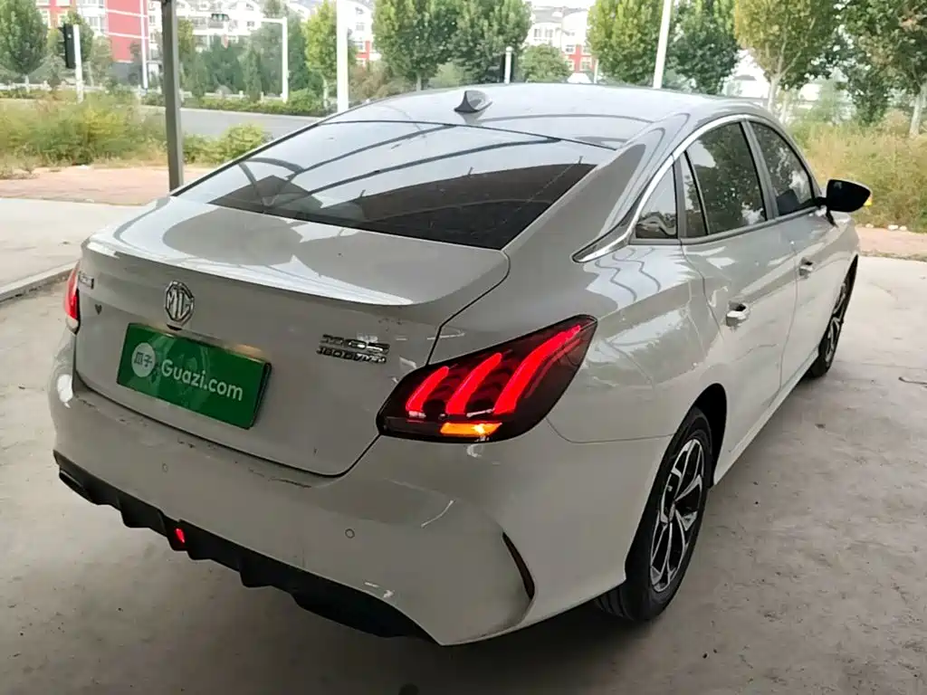 MG MG5 — миниатюра 7