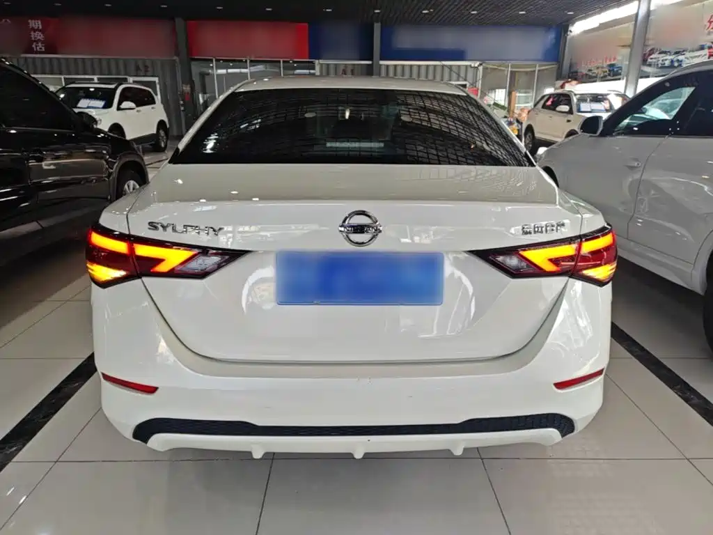 Nissan Sylphy — миниатюра 6