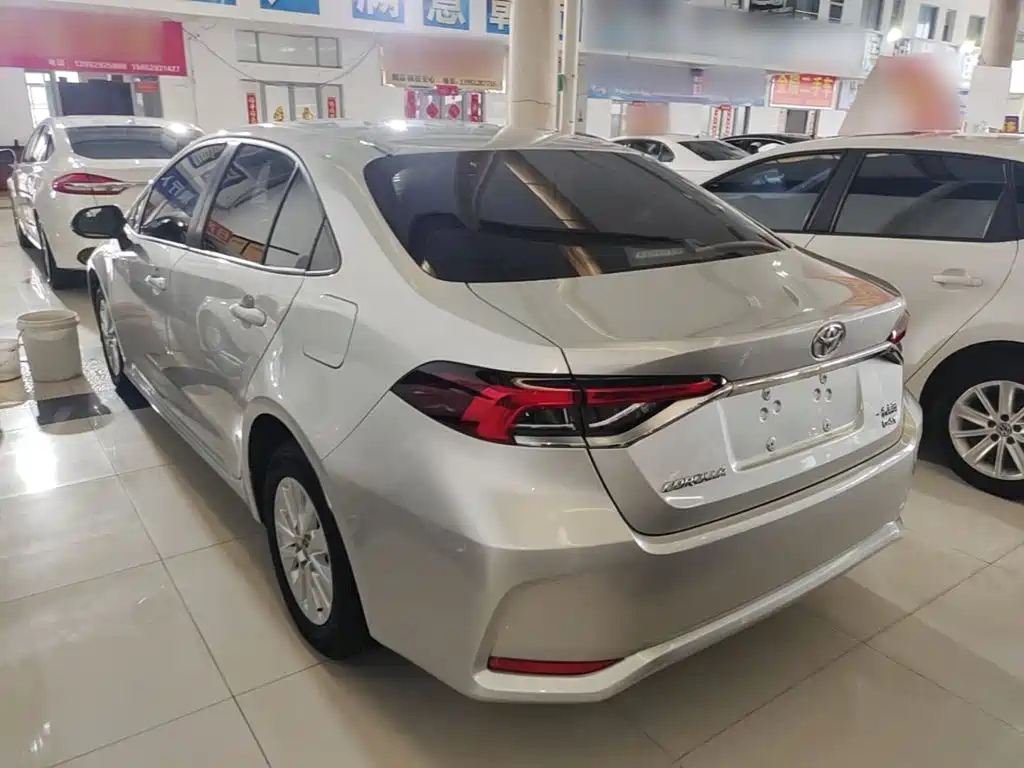Toyota Corolla — миниатюра 5