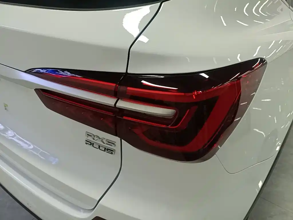 Roewe RX5 — миниатюра 8