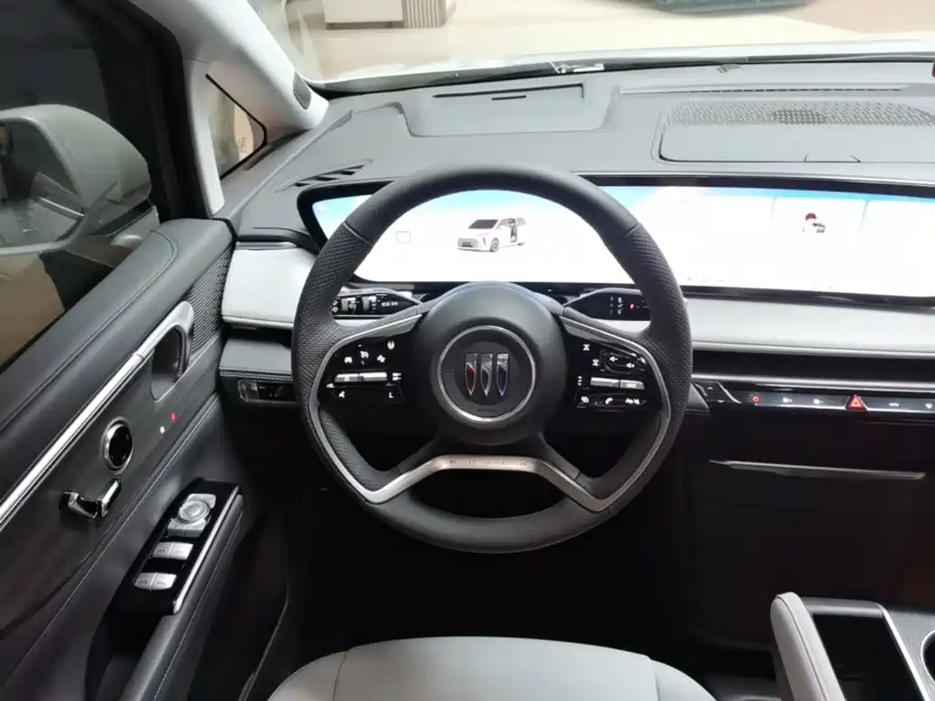 Buick GL8 — миниатюра 11