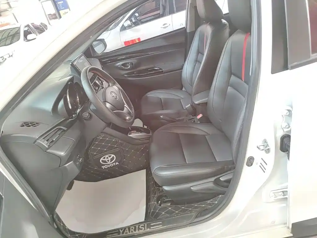 Toyota Yaris L — миниатюра 15