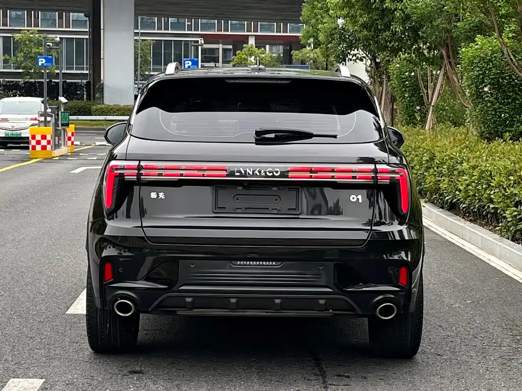 Lynk & Co 01 — миниатюра 5