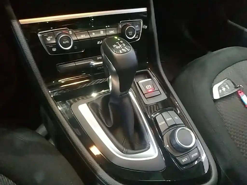BMW 2 Series Active Tourer — миниатюра 14
