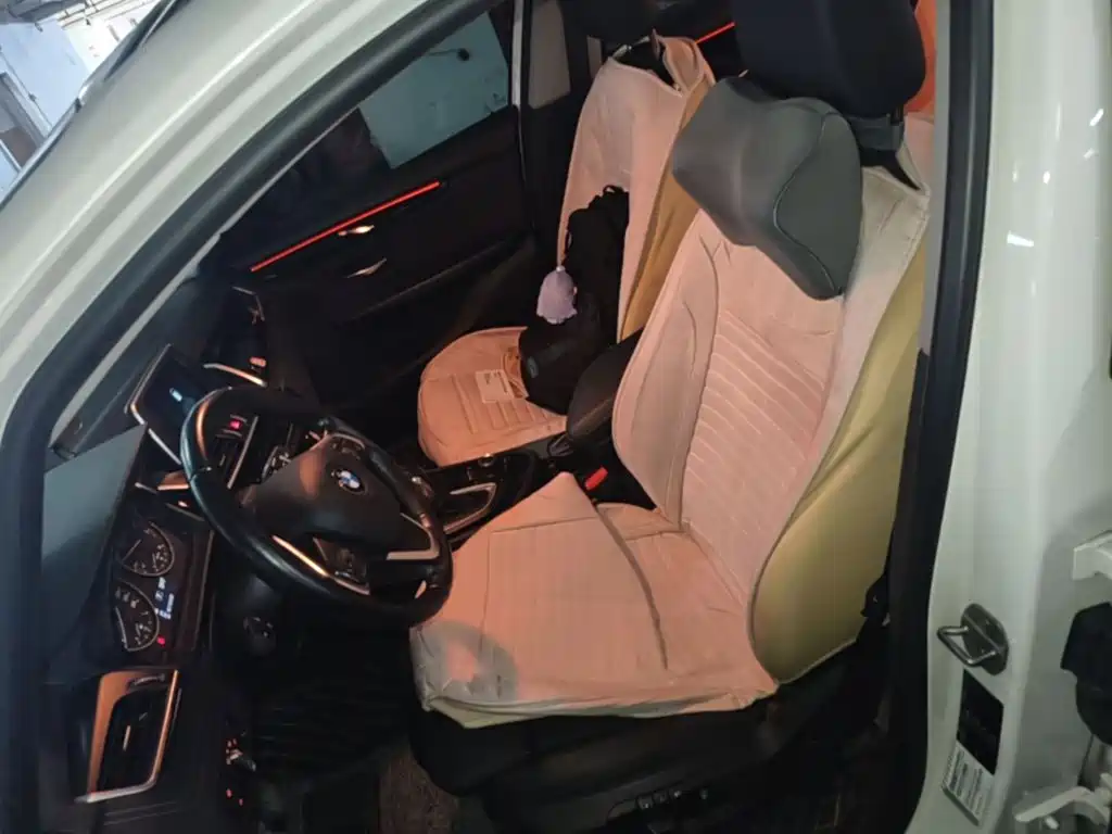 BMW 2 Series Active Tourer — миниатюра 15