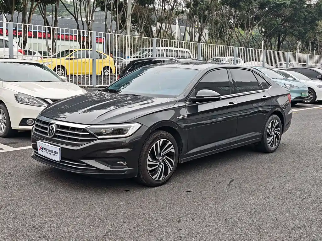 Volkswagen Sagitar 2022