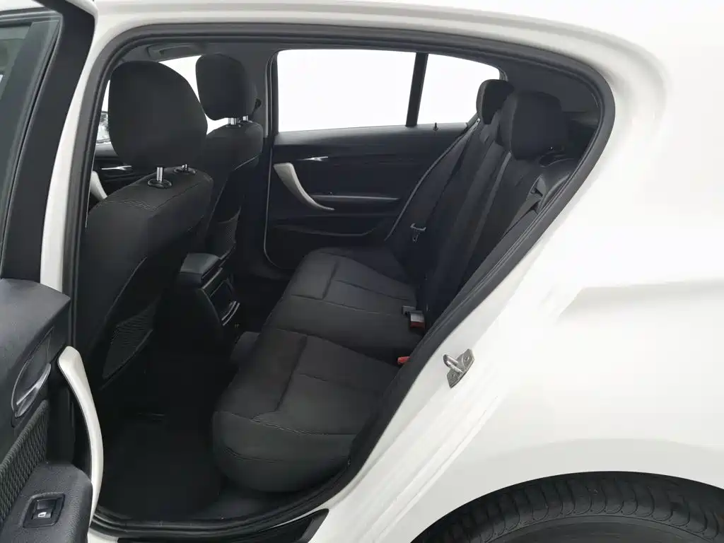 BMW 1 Series (Import) — миниатюра 15
