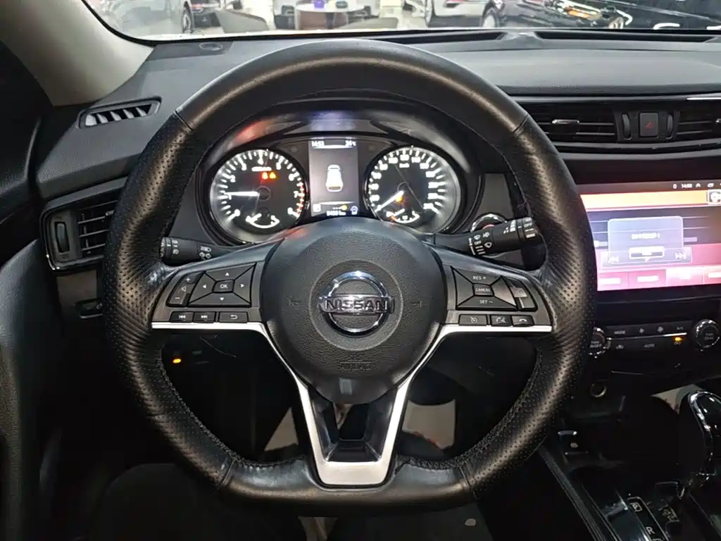 Nissan X-Trail — миниатюра 11