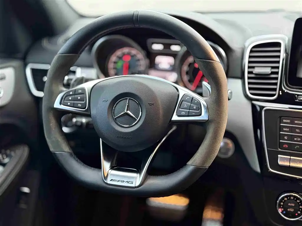 MERCEDES-BENZ GLE AMG