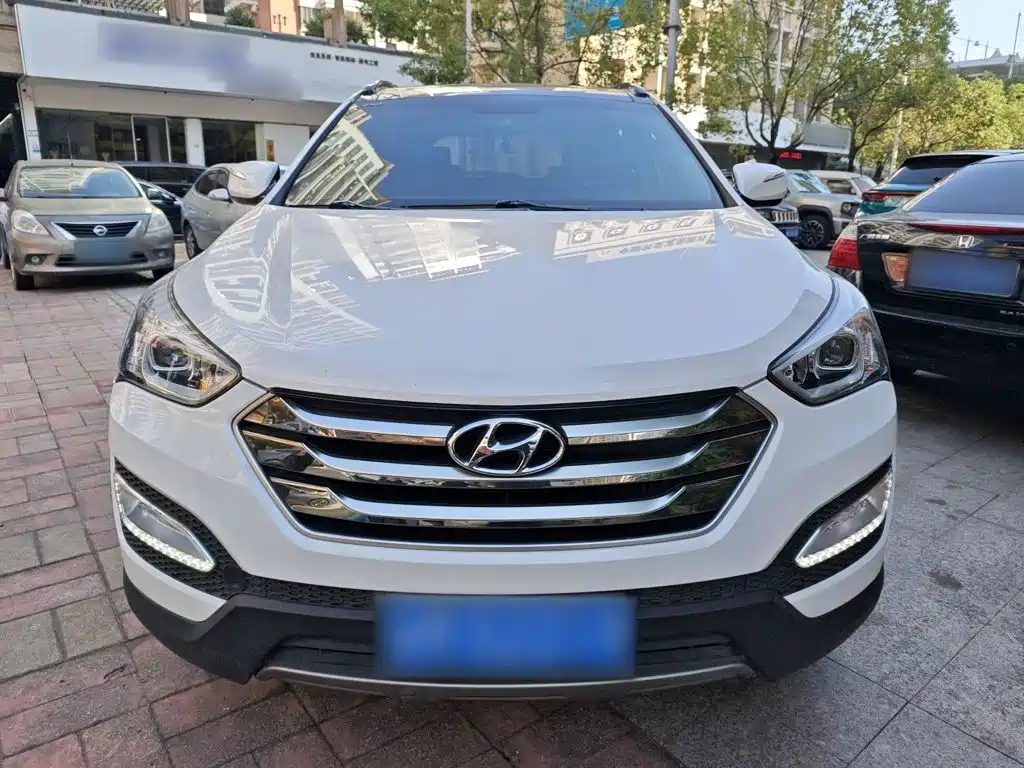 Hyundai Santa Fe — миниатюра 3