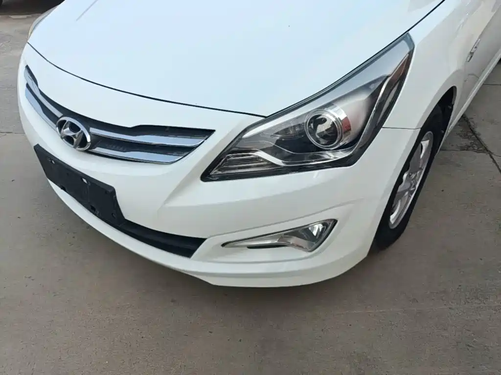 Hyundai Verna — миниатюра 24
