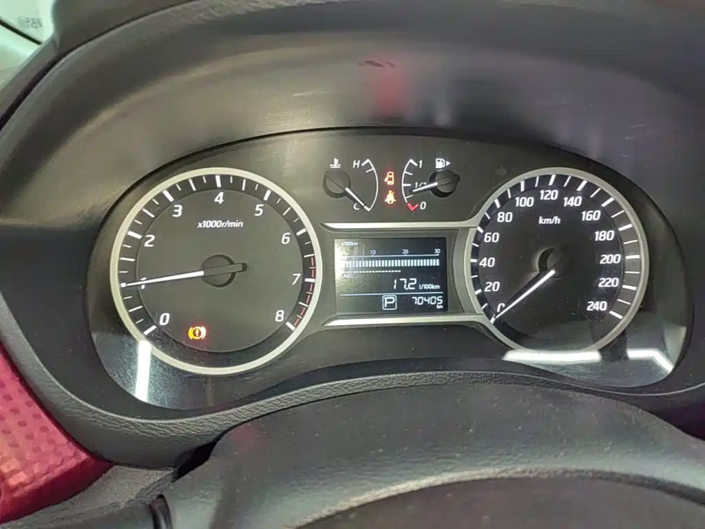 Nissan Bluebird — миниатюра 12