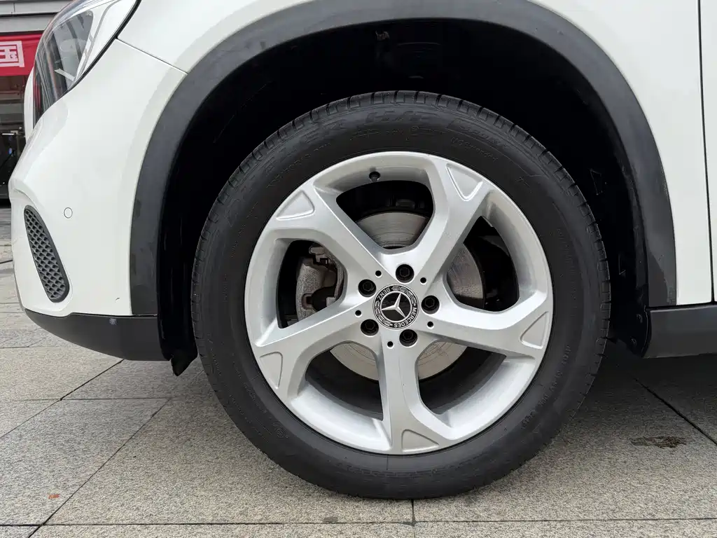 Mercedes-Benz GLA — миниатюра 13