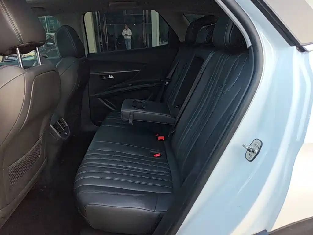 Peugeot 4008 — миниатюра 17