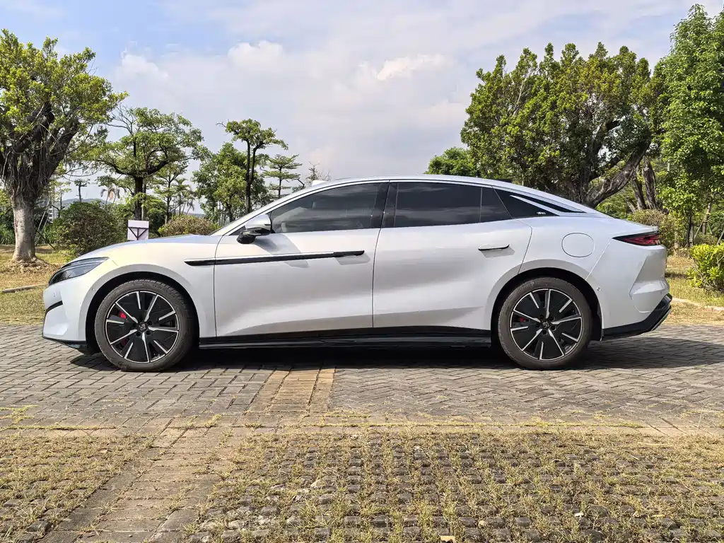 BYD Han L — миниатюра 4