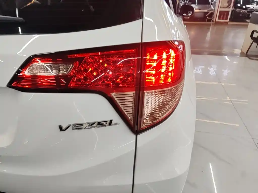 Honda Vezel — миниатюра 8