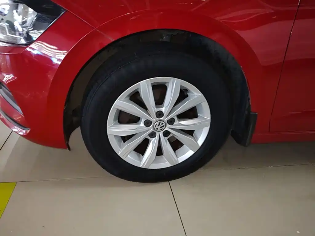 Volkswagen Polo — миниатюра 23