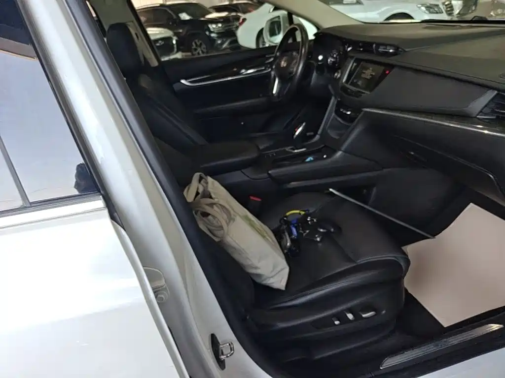 Cadillac XT5 — миниатюра 25