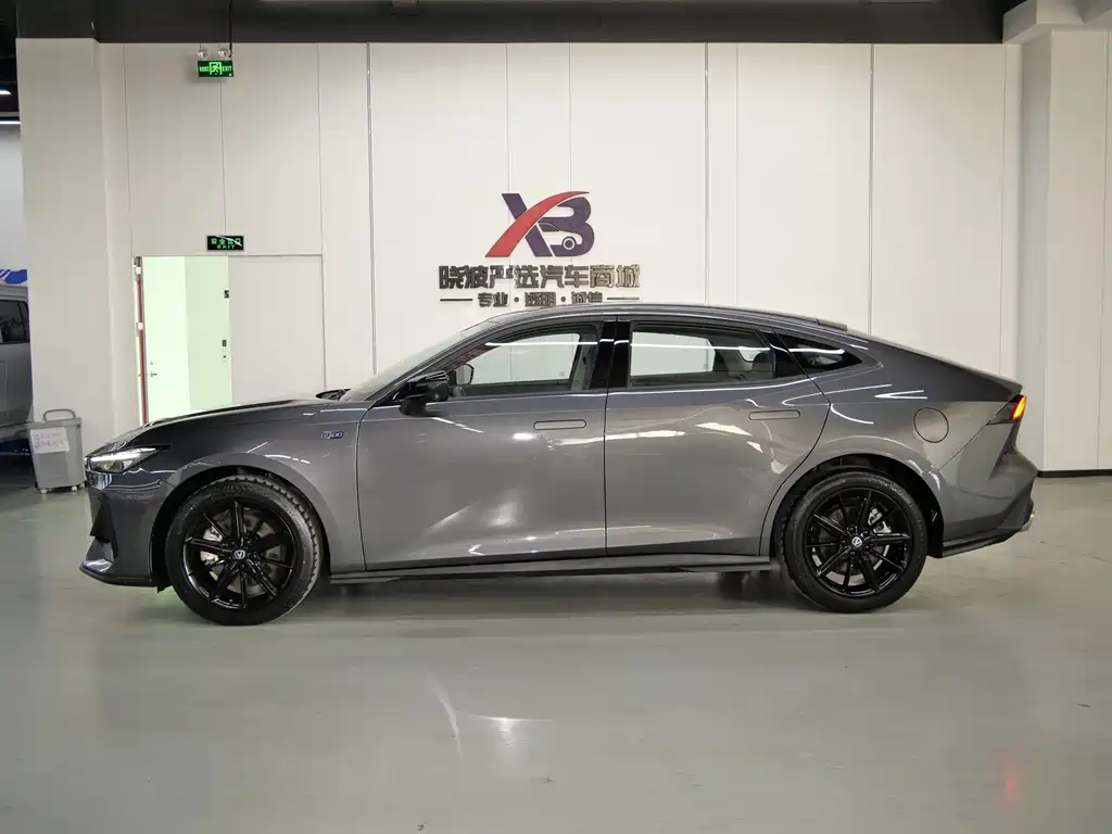 CHANGAN UNI V SMART IDD