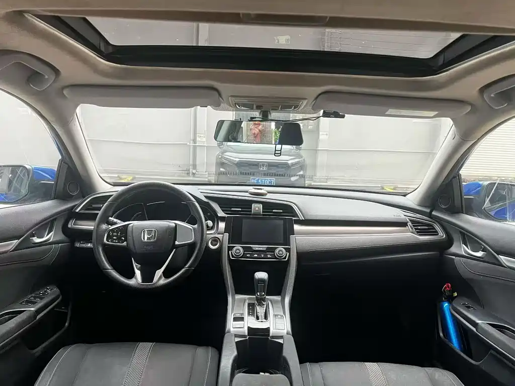 Honda Civic 2019 220TURBO CVT V
