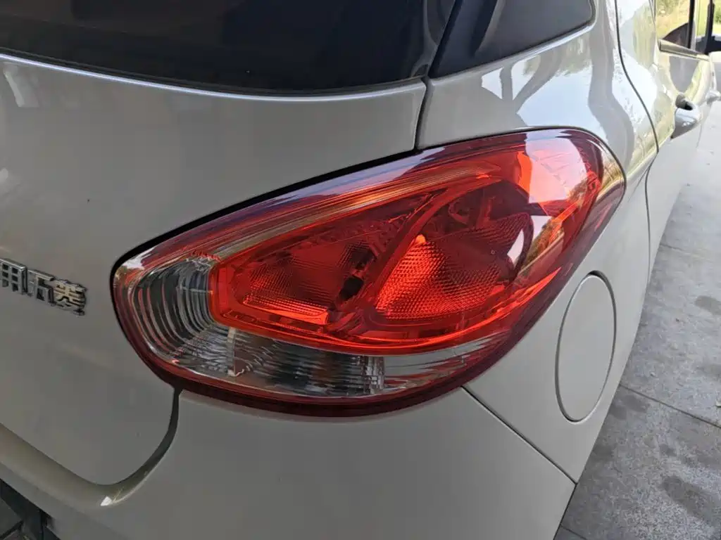Baojun 310 — миниатюра 8