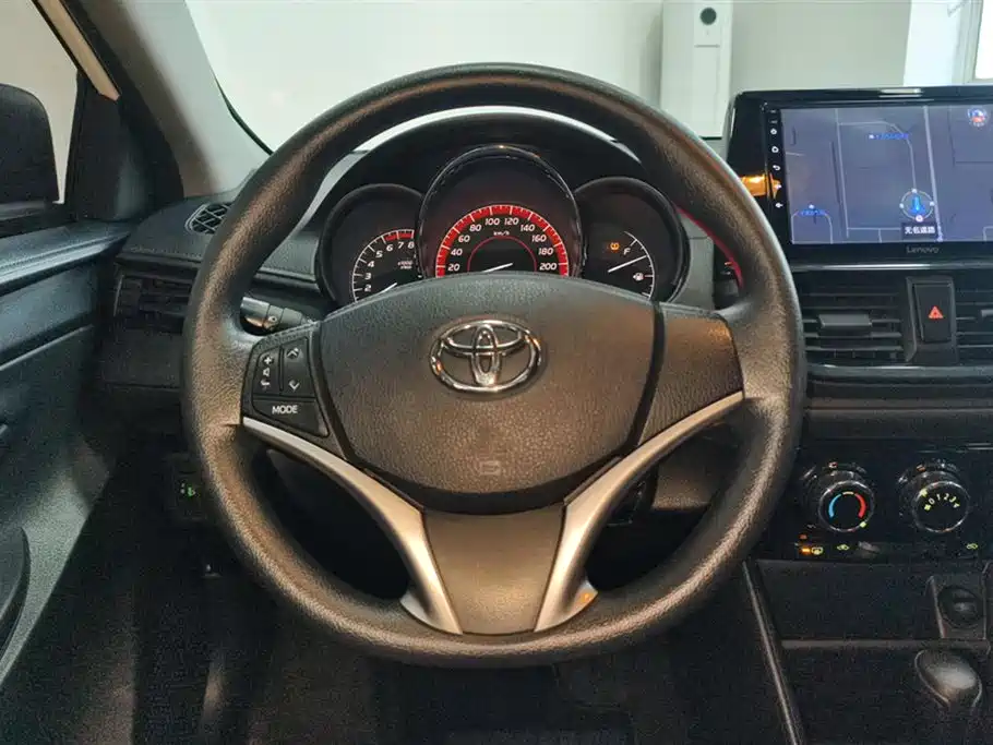TOYOTA VIOS