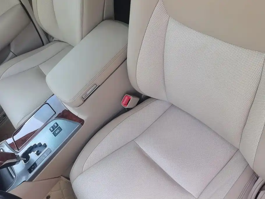 Toyota Crown — миниатюра 9