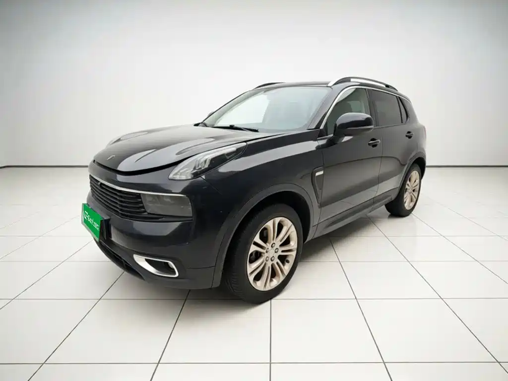 Lynk & Co 01