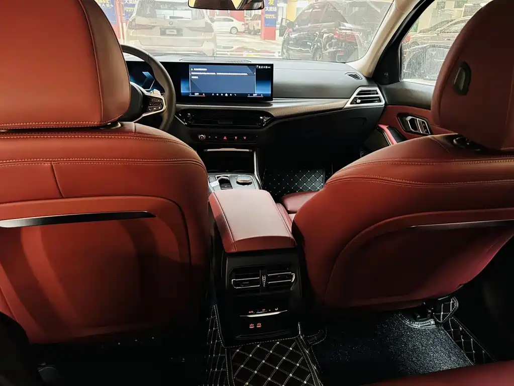 BMW 3 Series — миниатюра 11