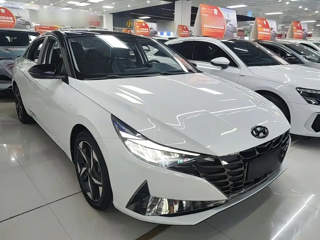 Hyundai Elantra — миниатюра 4